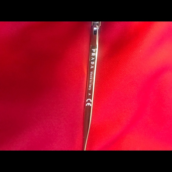 PRADA SUNGLASSES NEW WITH TAGS - Picture 7 of 8